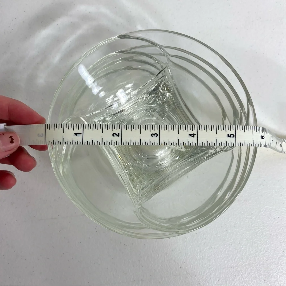 EUC‎ clear glass saucers small plates set of 4 home decor kitchen glassware lot